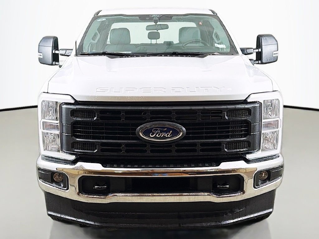 New 2026 Ford F250 XL w/ XL Chrome Package AWD/4WD image 9