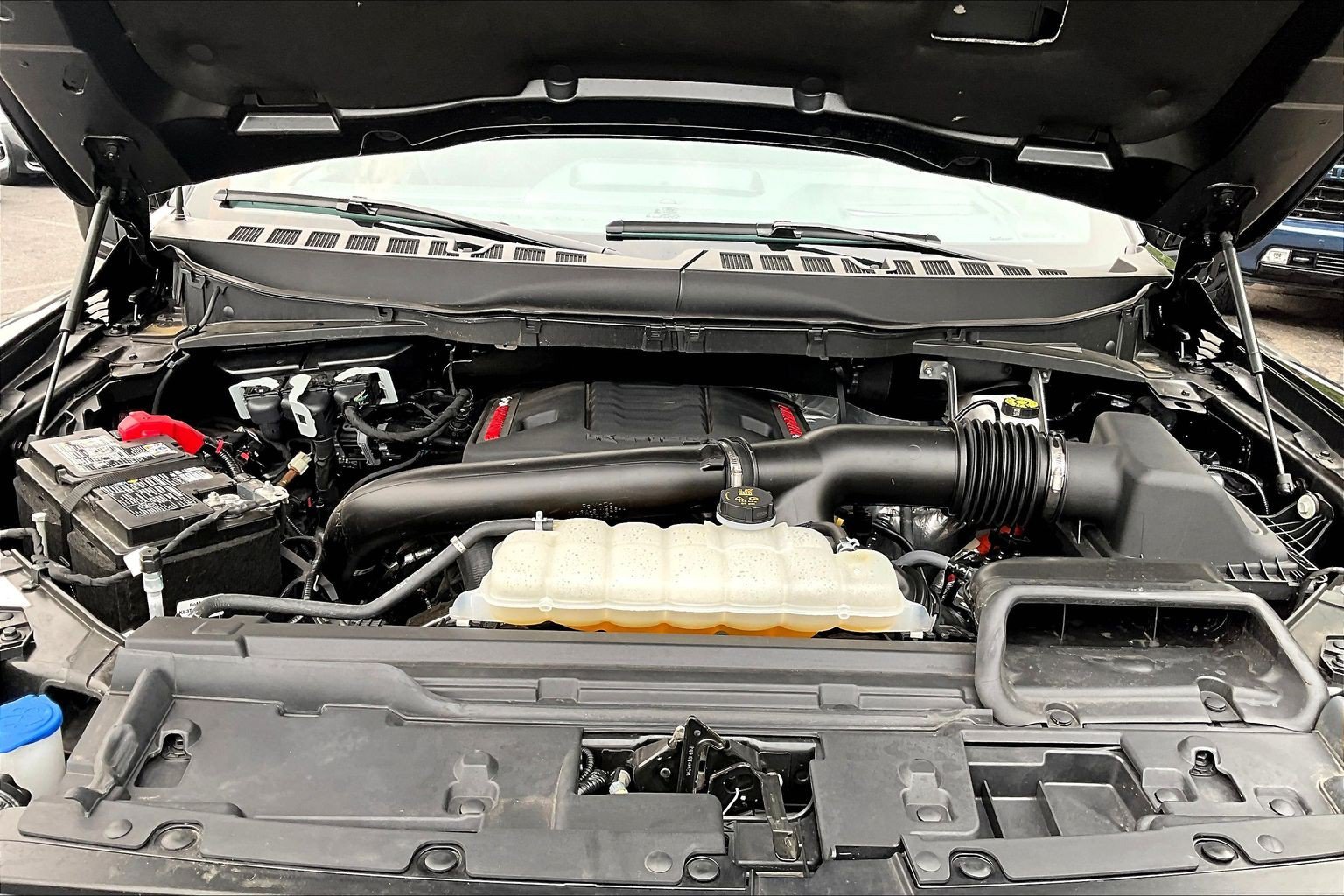 Used 2025 Ford F150 Raptor AWD/4WD image 22