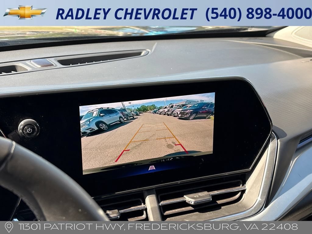 Used 2025 Chevrolet Trax LT w/ LT Convenience Package FWD image 9