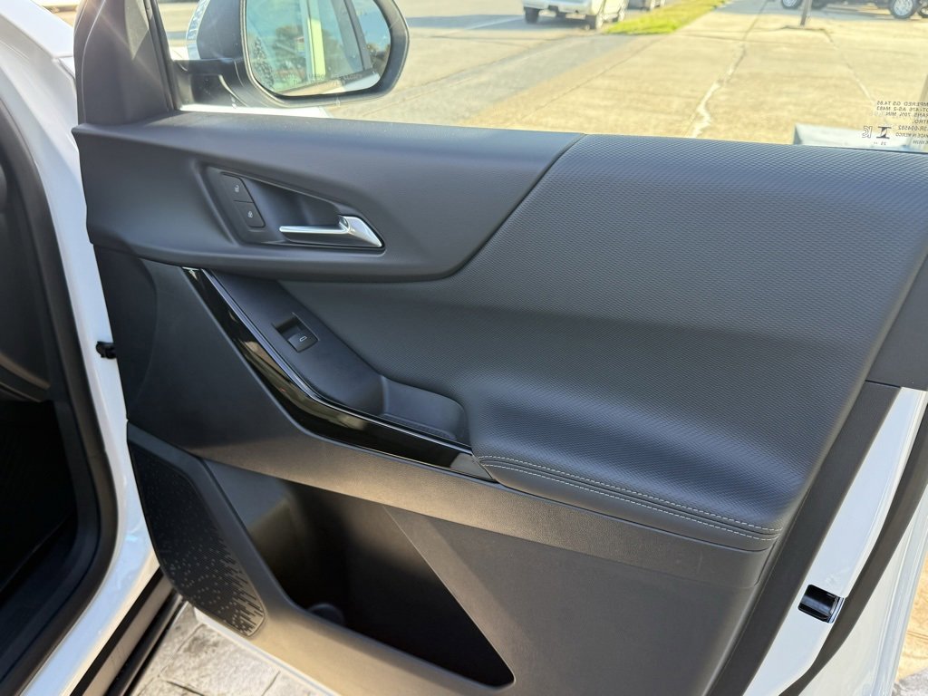 New 2026 Chevrolet Equinox LT w/ Safety and Technology Package image 41