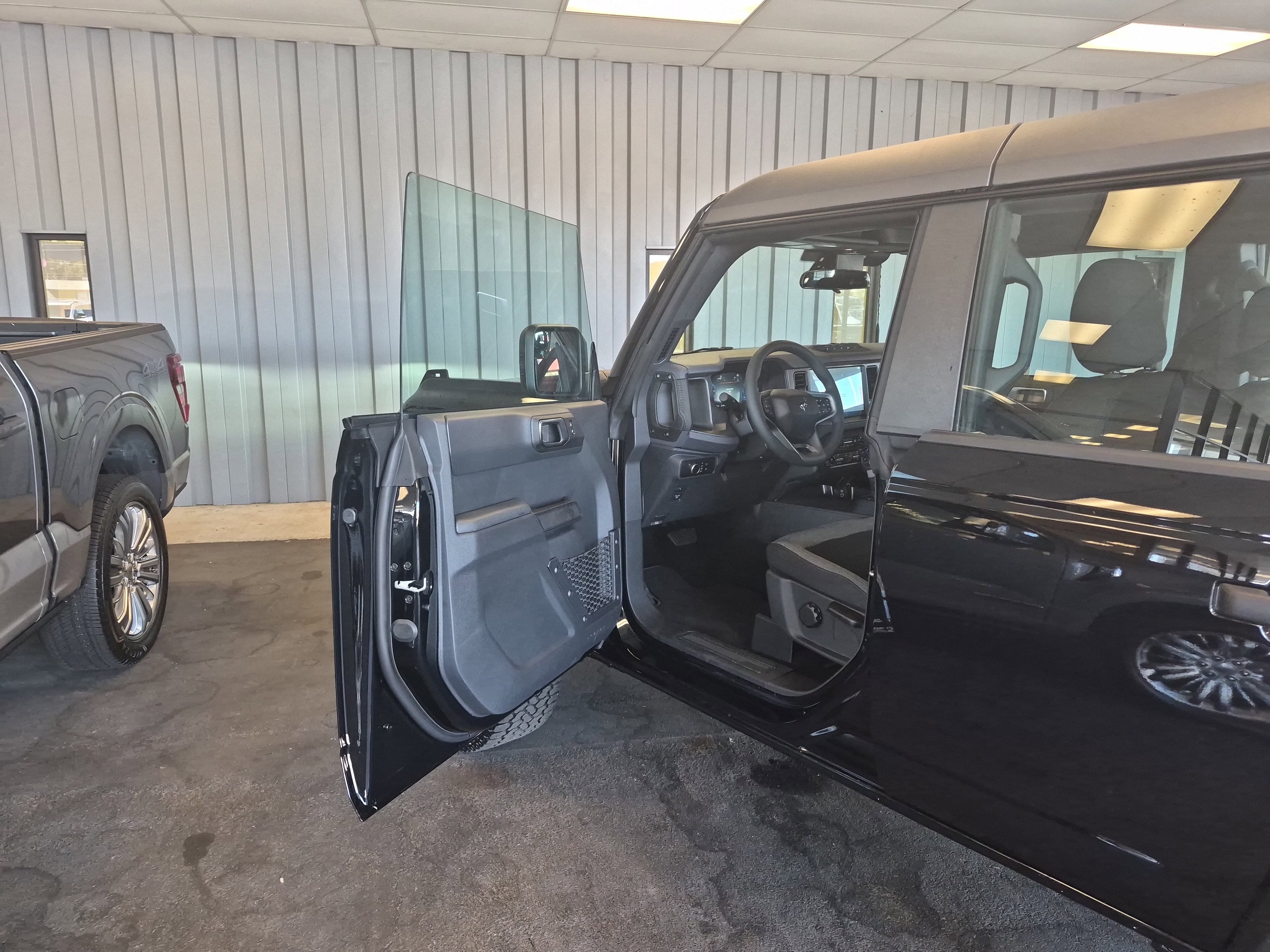 New 2025 Ford Bronco 4-Door w/ Sasquatch Package image 9