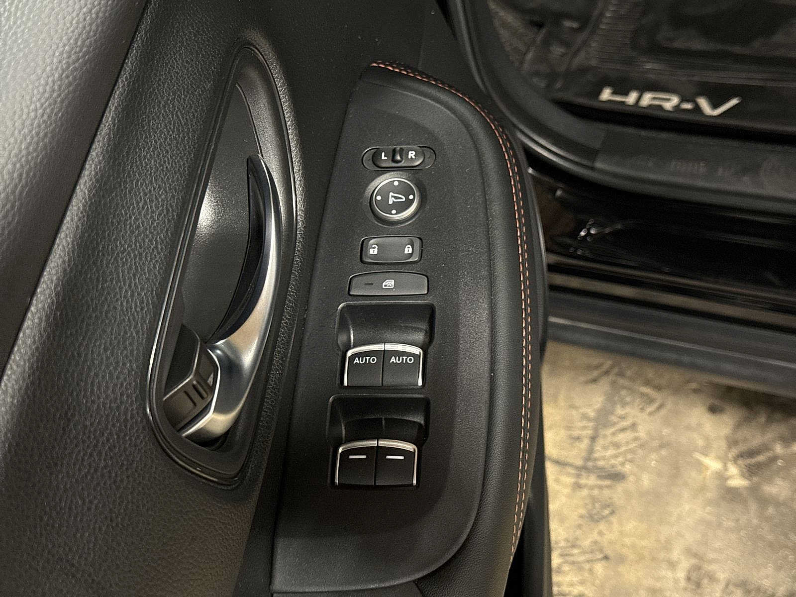 Used 2024 Honda HR-V Sport image 22