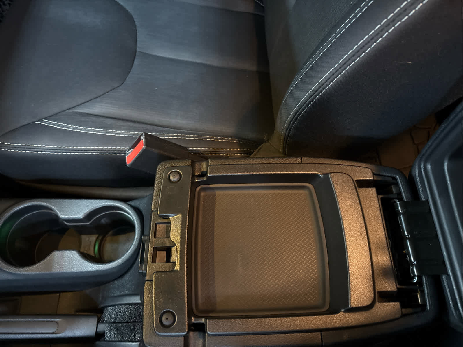 Used 2014 Jeep Wrangler Unlimited Sahara w/ Connectivity Group image 13