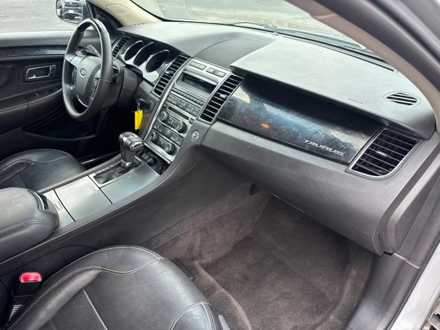Used 2012 Ford Taurus Limited FWD image 13