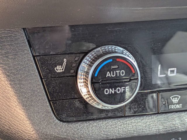 Used 2024 Mitsubishi Outlander FWD image 24