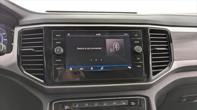 Used 2022 Volkswagen Atlas SE w/ Black Wheel Package image 26