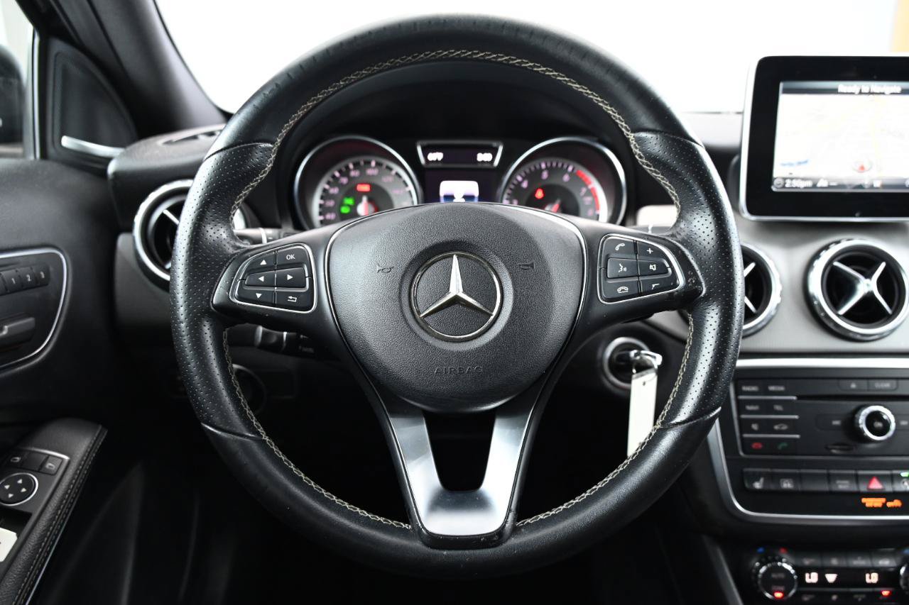 Used 2016 Mercedes-Benz GLA 250 4MATIC image 21