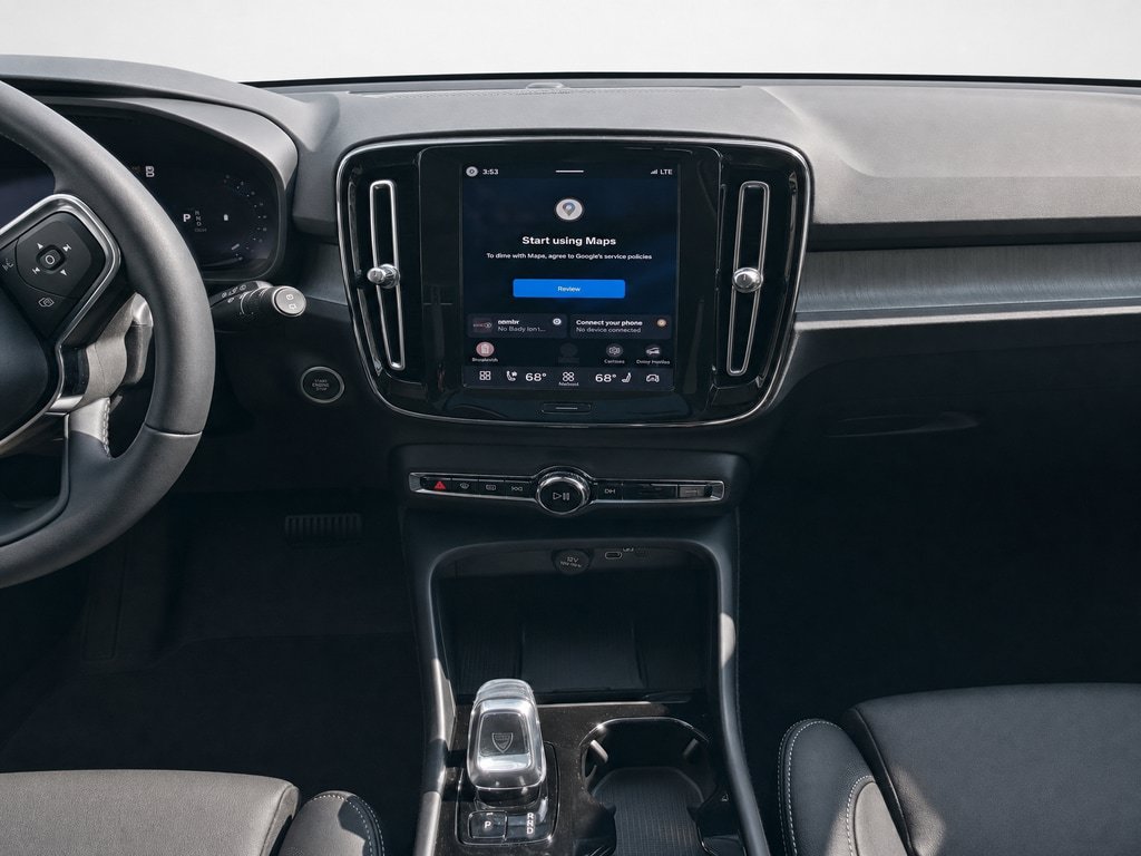 New 2026 Volvo XC40 B5 Ultra w/ Protection Package Premier AWD/4WD image 17