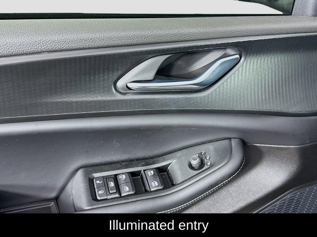 New 2025 Jeep Grand Cherokee Altitude image 17