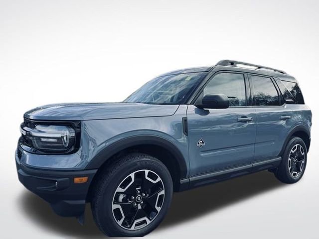 Used 2024 Ford Bronco Sport Outer Banks image 4