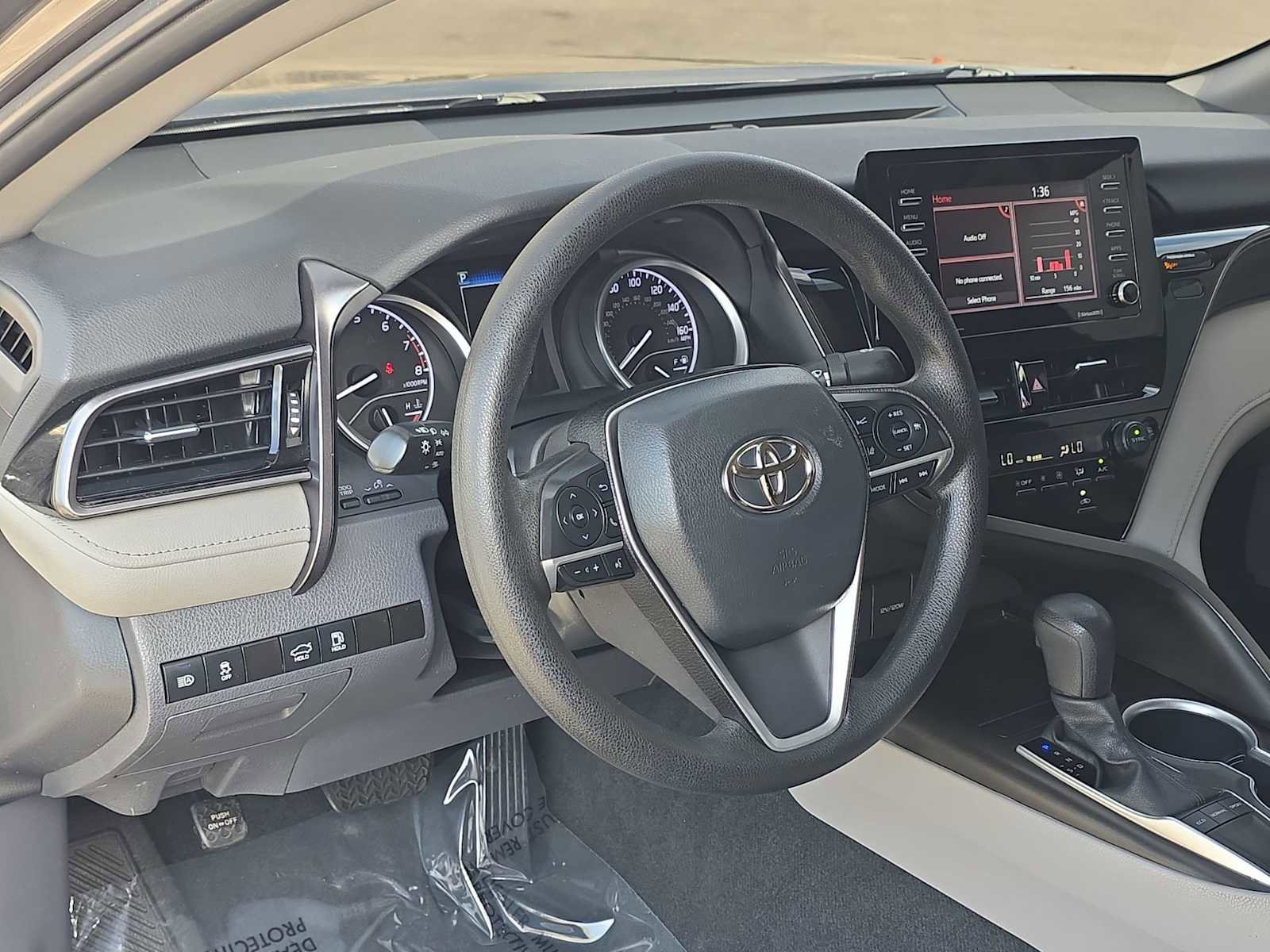 Used 2024 Toyota Camry LE image 2