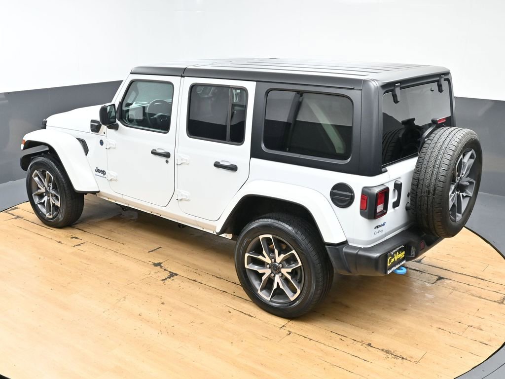 Used 2024 Jeep Wrangler Unlimited w/ Convenience Group AWD/4WD image 47