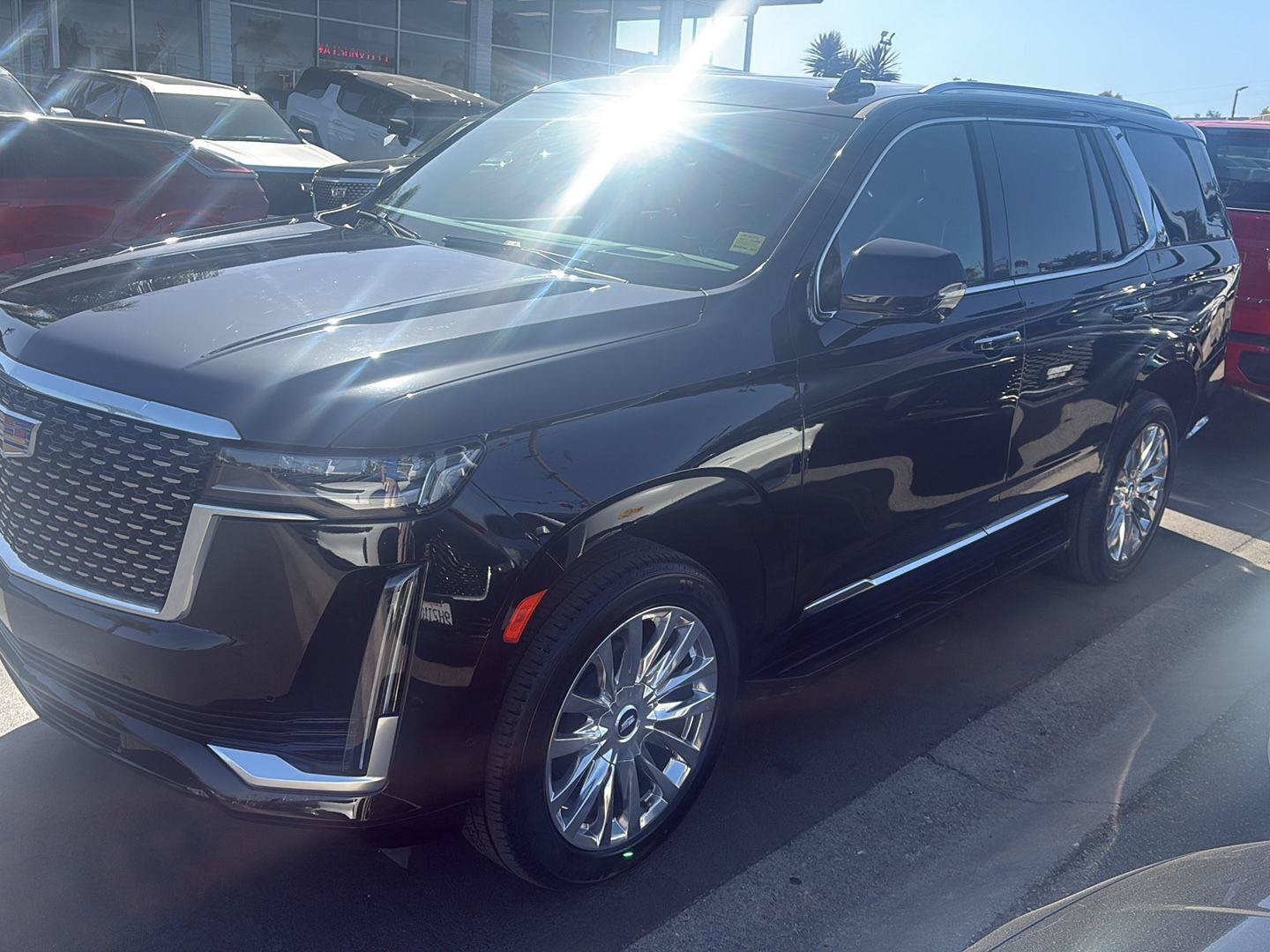 Used 2024 Cadillac Escalade Premium Luxury AWD/4WD image 8