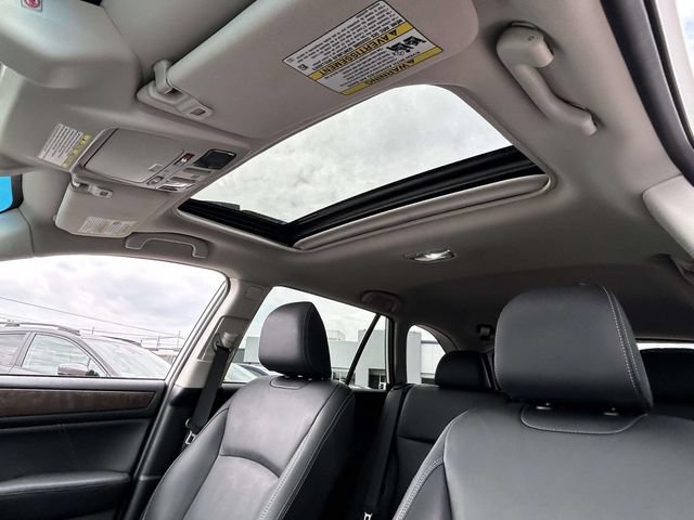 Used 2018 Subaru Outback 2.5i Limited AWD/4WD image 15