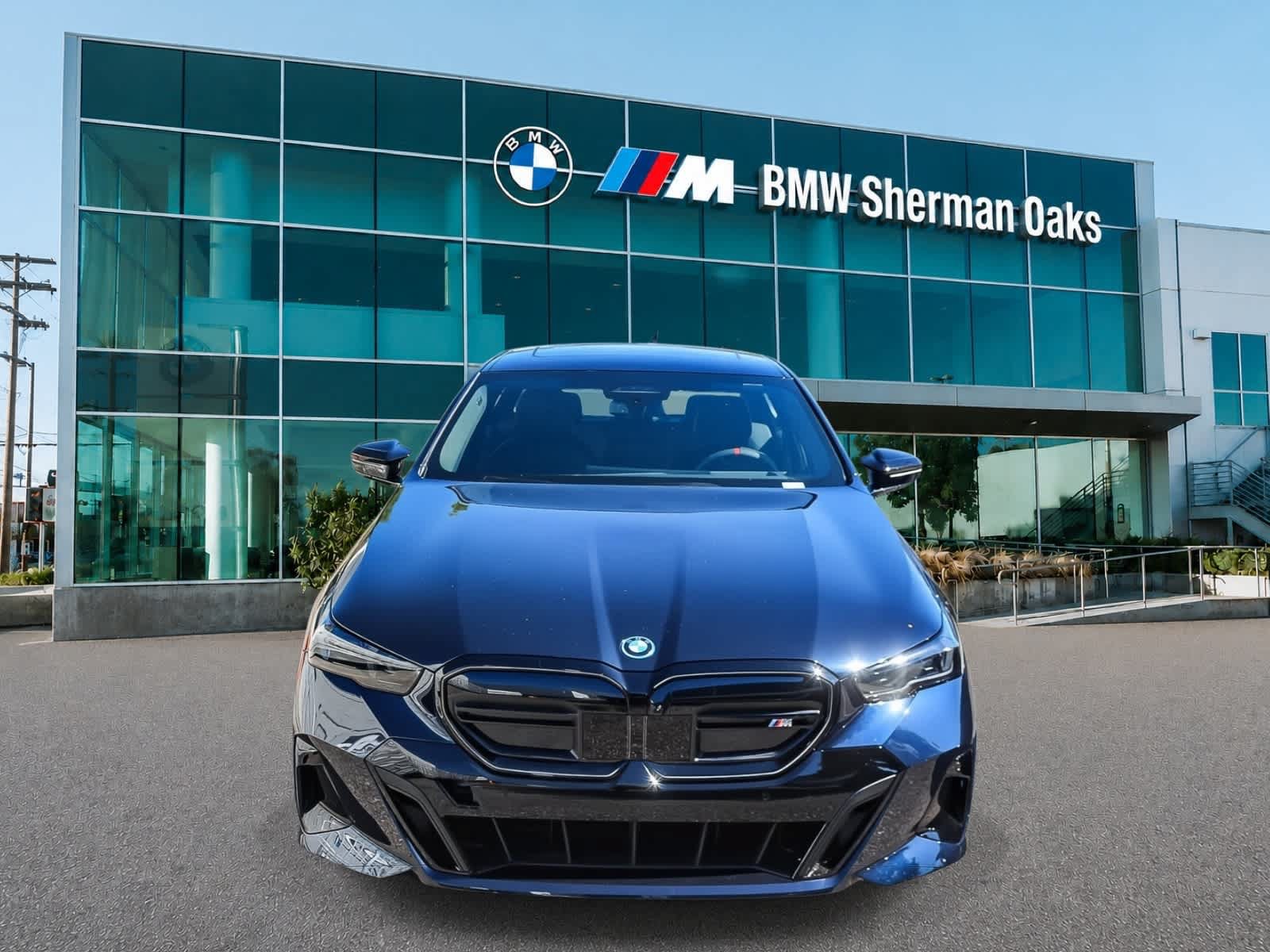 New 2026 BMW i5 M60 AWD/4WD image 2