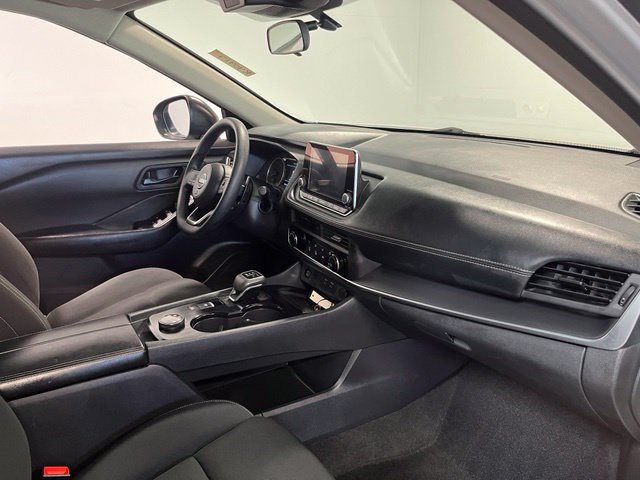 Used 2024 Nissan Rogue S AWD/4WD image 11