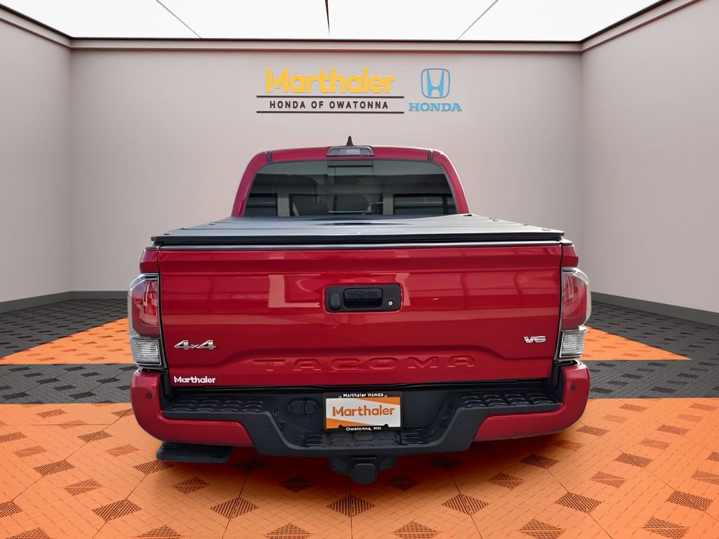 Used 2021 Toyota Tacoma Limited image 4