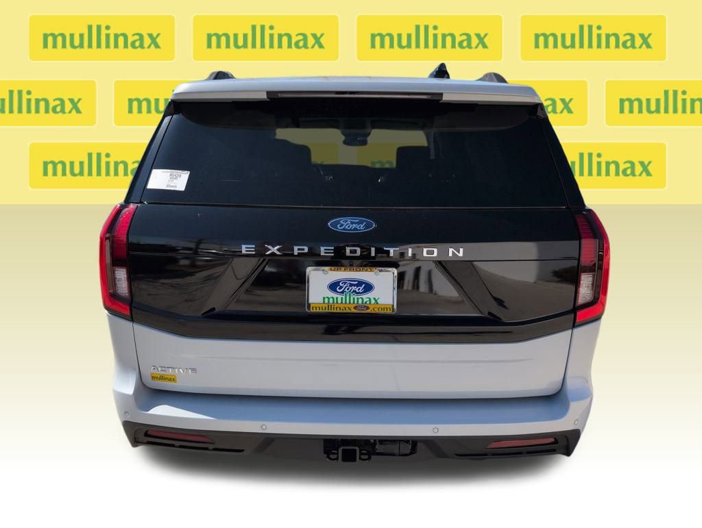 New 2026 Ford Expedition Active image 27