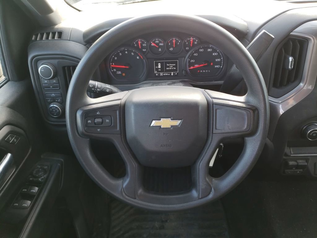 Used 2020 Chevrolet Silverado 2500 Custom w/ Custom Value Package image 14