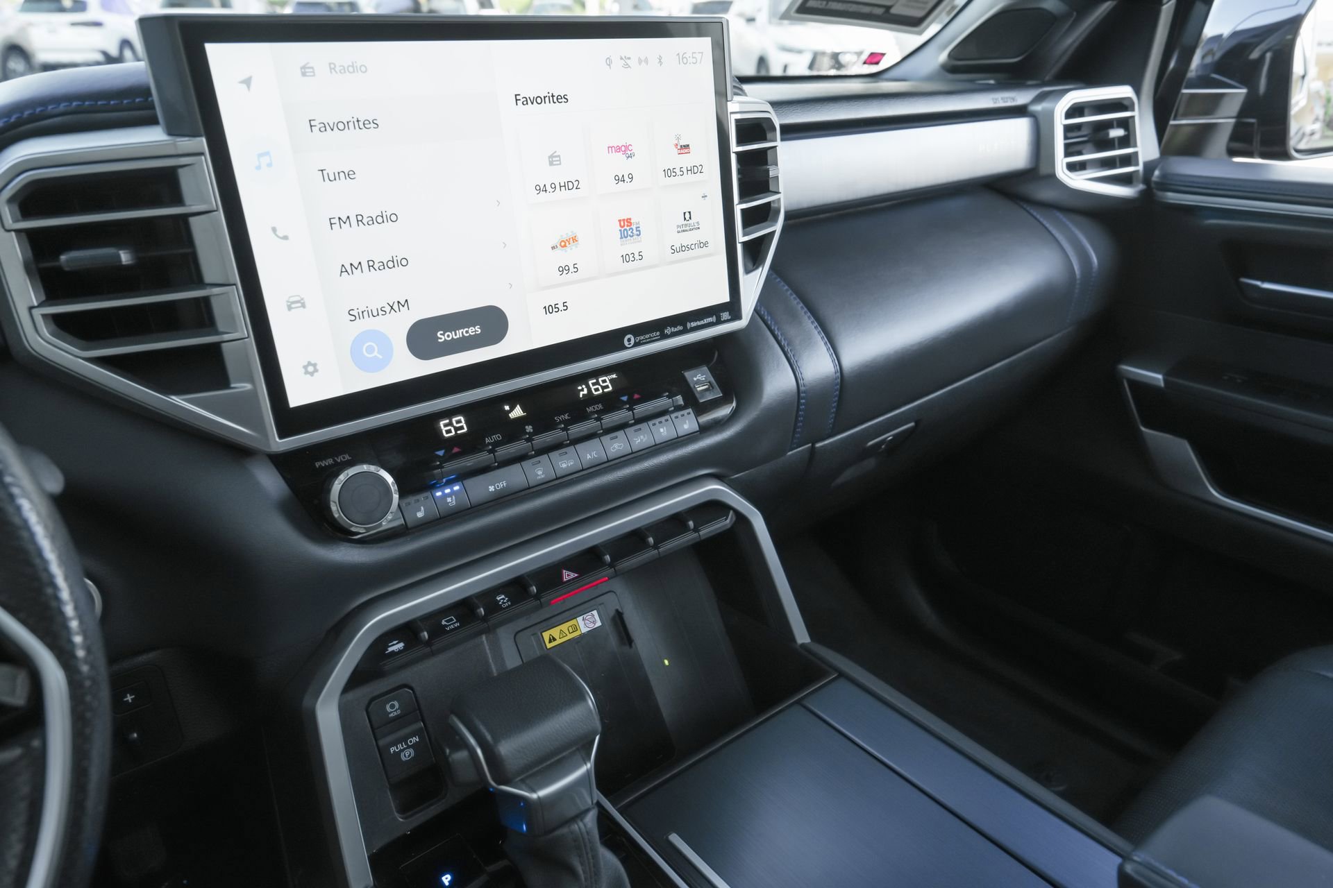 Used 2024 Toyota Tundra Platinum image 11