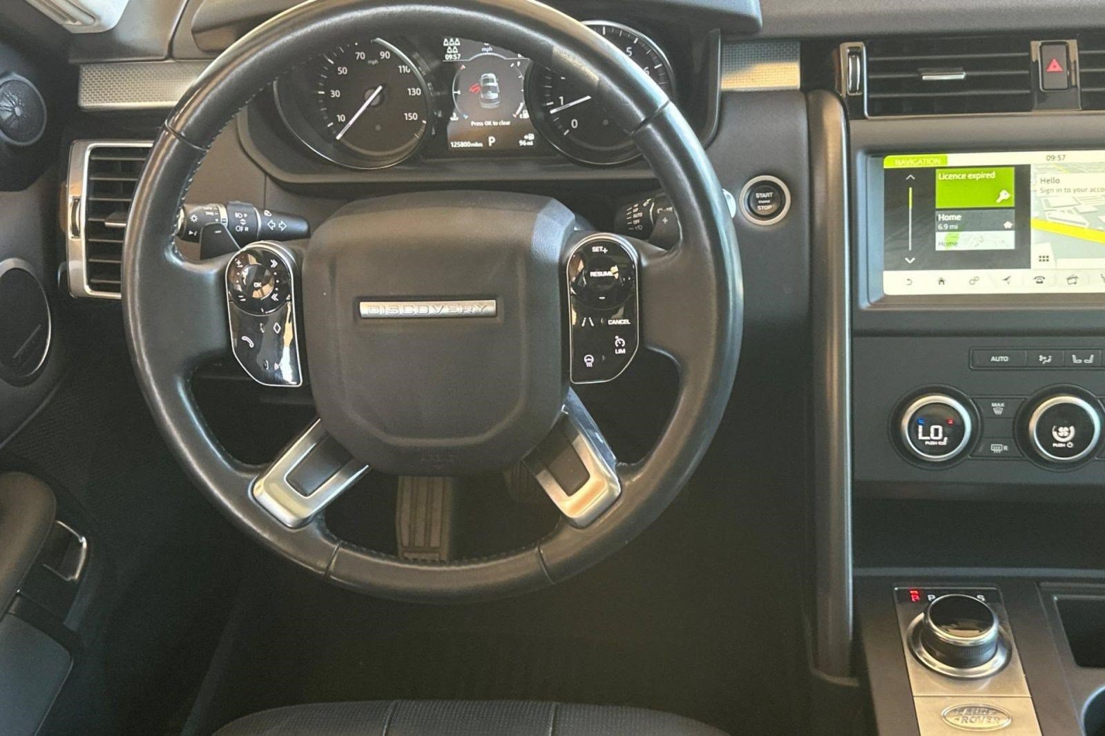 Used 2020 Land Rover Discovery Landmark AWD/4WD image 34