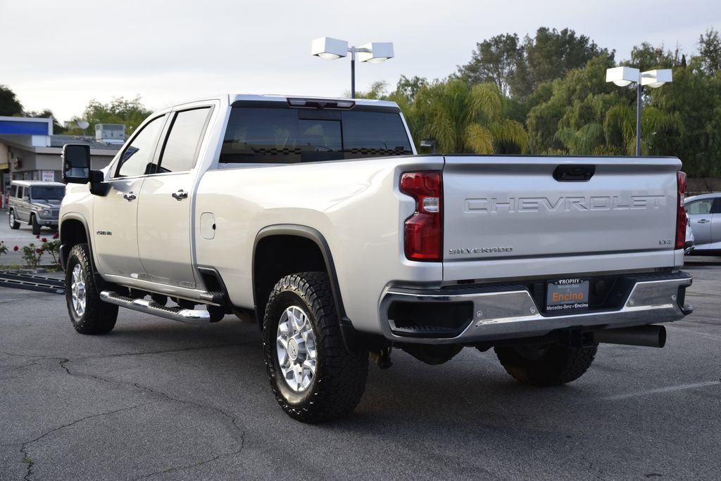 Used 2020 Chevrolet Silverado 2500 LTZ w/ LTZ Convenience Package image 11