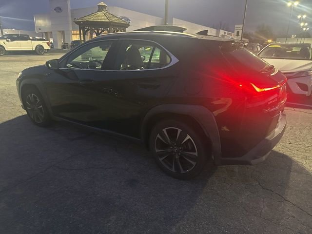 Used 2020 Lexus UX 200 image 5