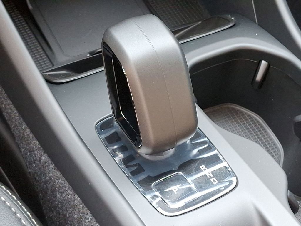 New 2026 Volvo XC40 B5 Core w/ Climate Package image 15