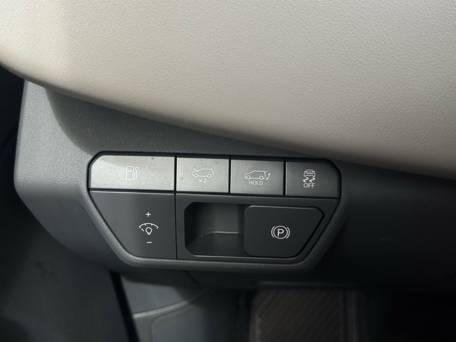 Used 2024 Kia EV9 Wind image 17