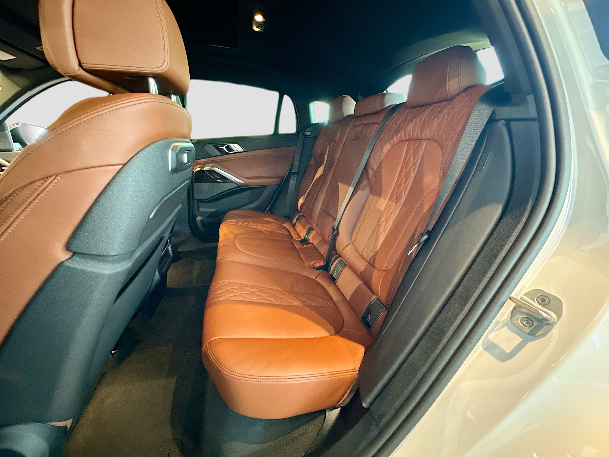 New 2026 BMW X6 xDrive40i AWD/4WD image 17