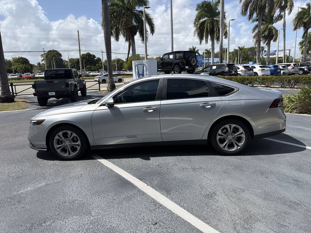 Certified 2023 Honda Accord EX image 5