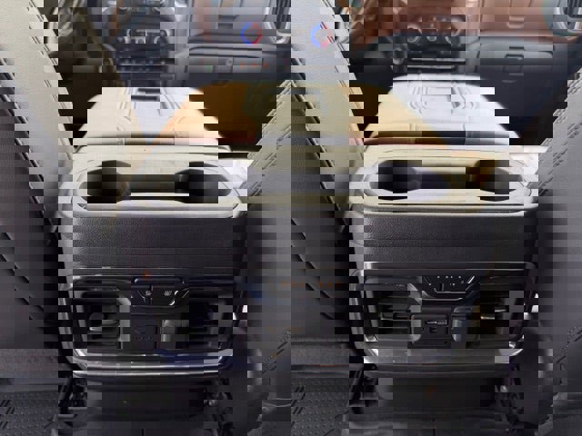 Used 2021 Chevrolet Silverado 1500 High Country w/ Technology Package image 23