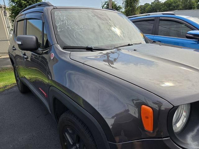 Used 2018 Jeep Renegade Trailhawk AWD/4WD image 4