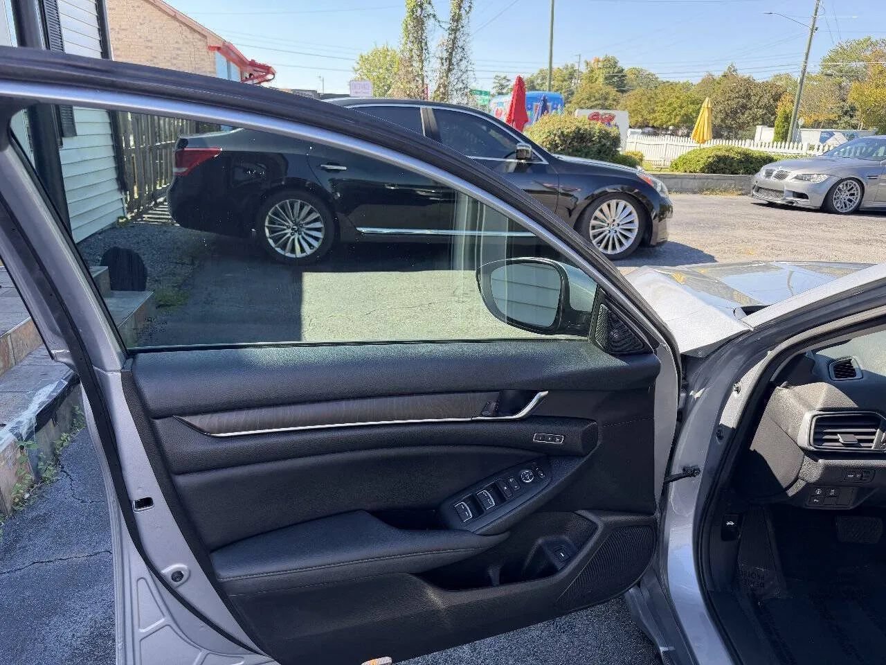 Used 2021 Honda Accord EX-L image 11