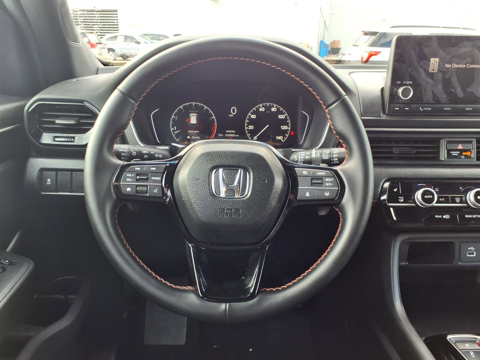 Certified 2025 Honda Pilot Sport image 13
