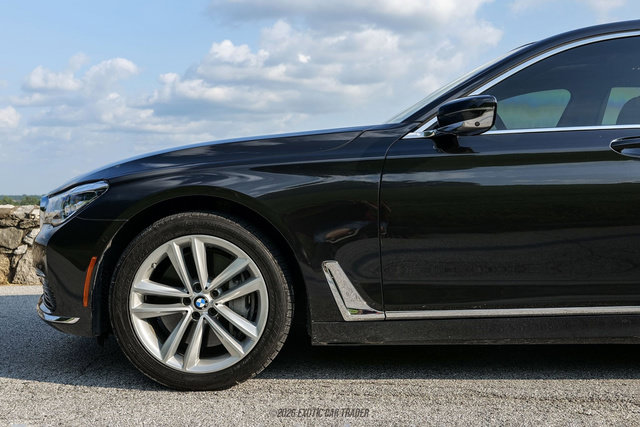 Used 2019 BMW 750i xDrive w/ Executive Package AWD/4WD image 4