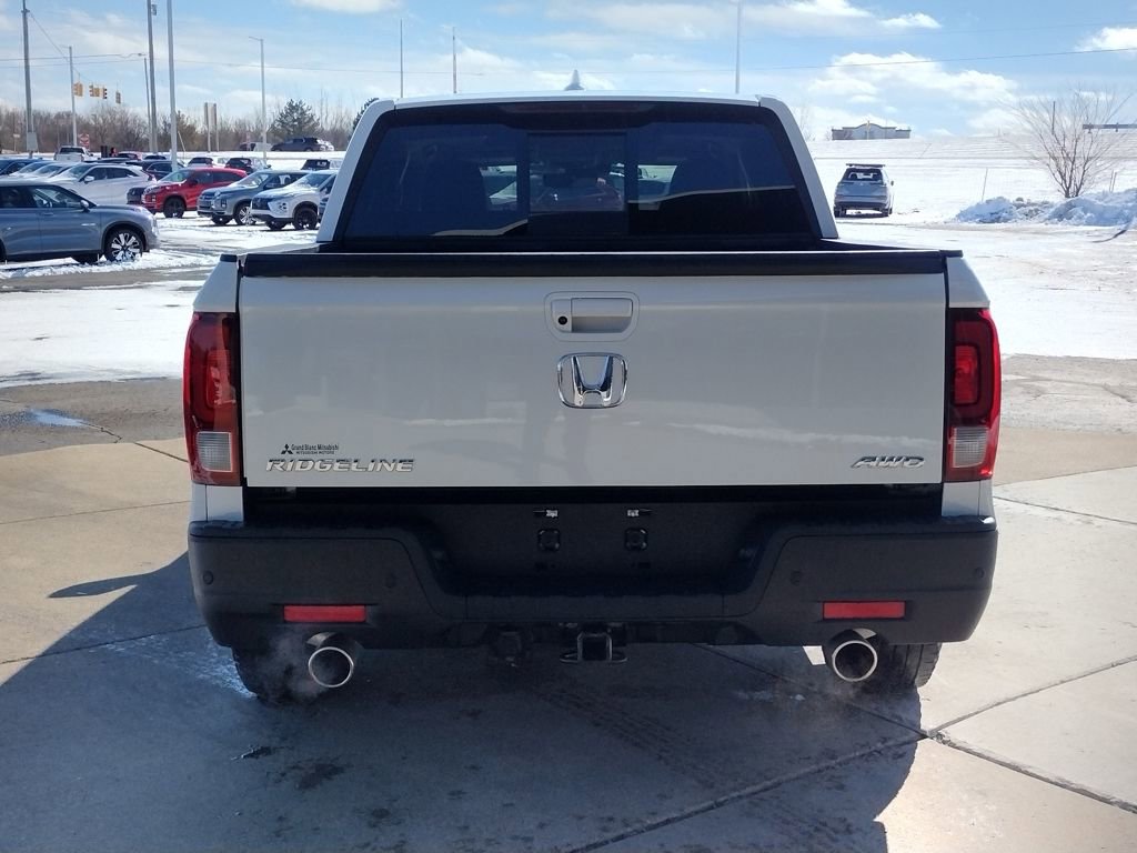 Used 2023 Honda Ridgeline RTL-E image 18