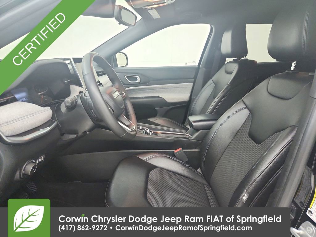 Used 2024 Jeep Compass Latitude image 19