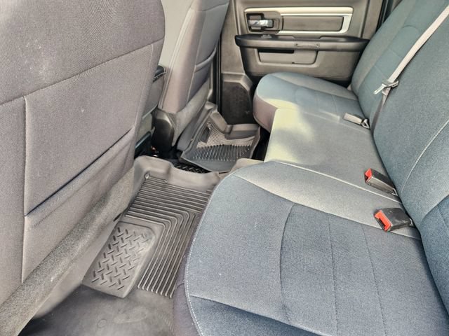 Used 2024 RAM 1500 Warlock RWD image 30