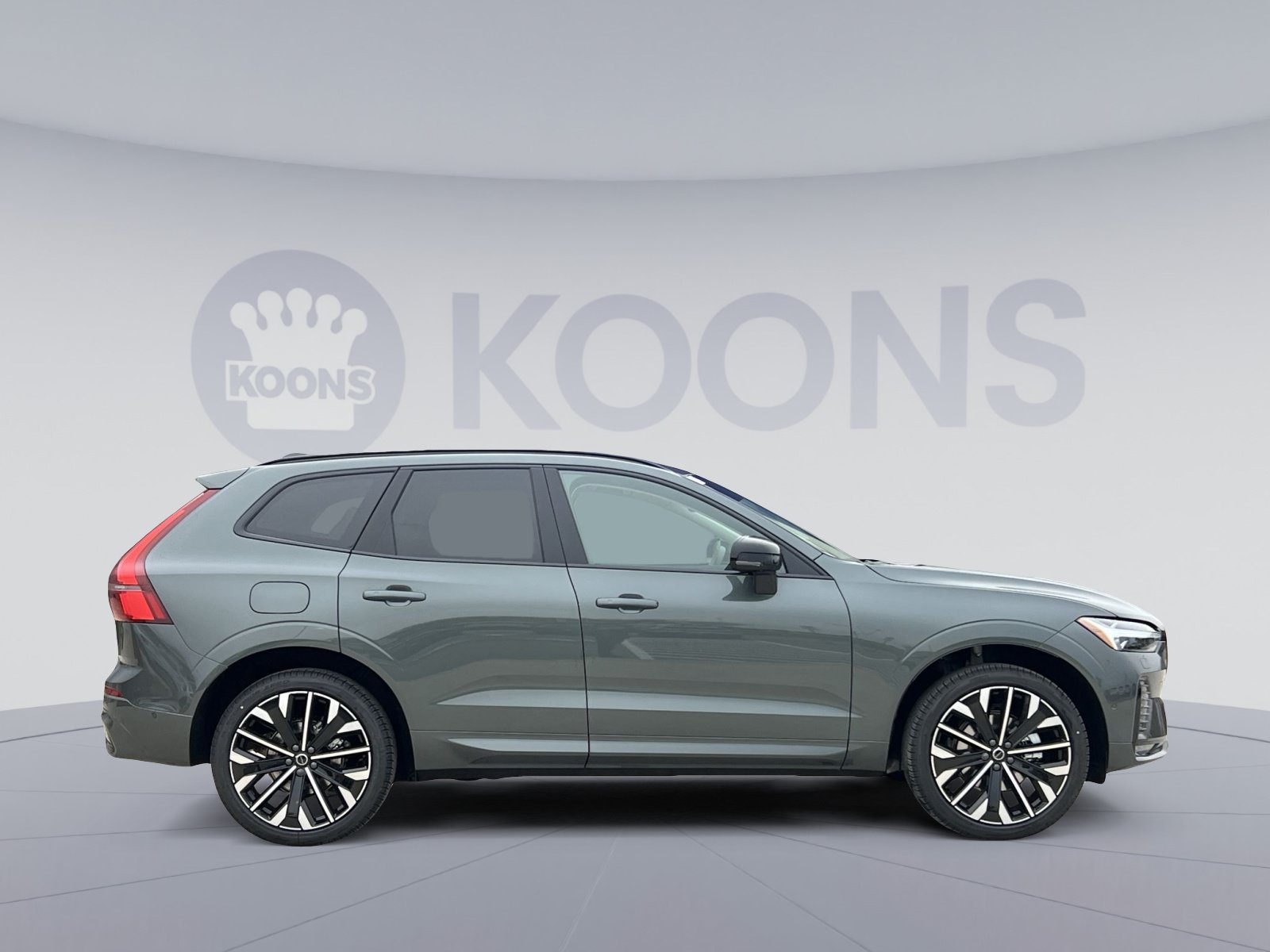 New 2026 Volvo XC60 B5 Ultra w/ Protection Package Premier AWD/4WD image 8