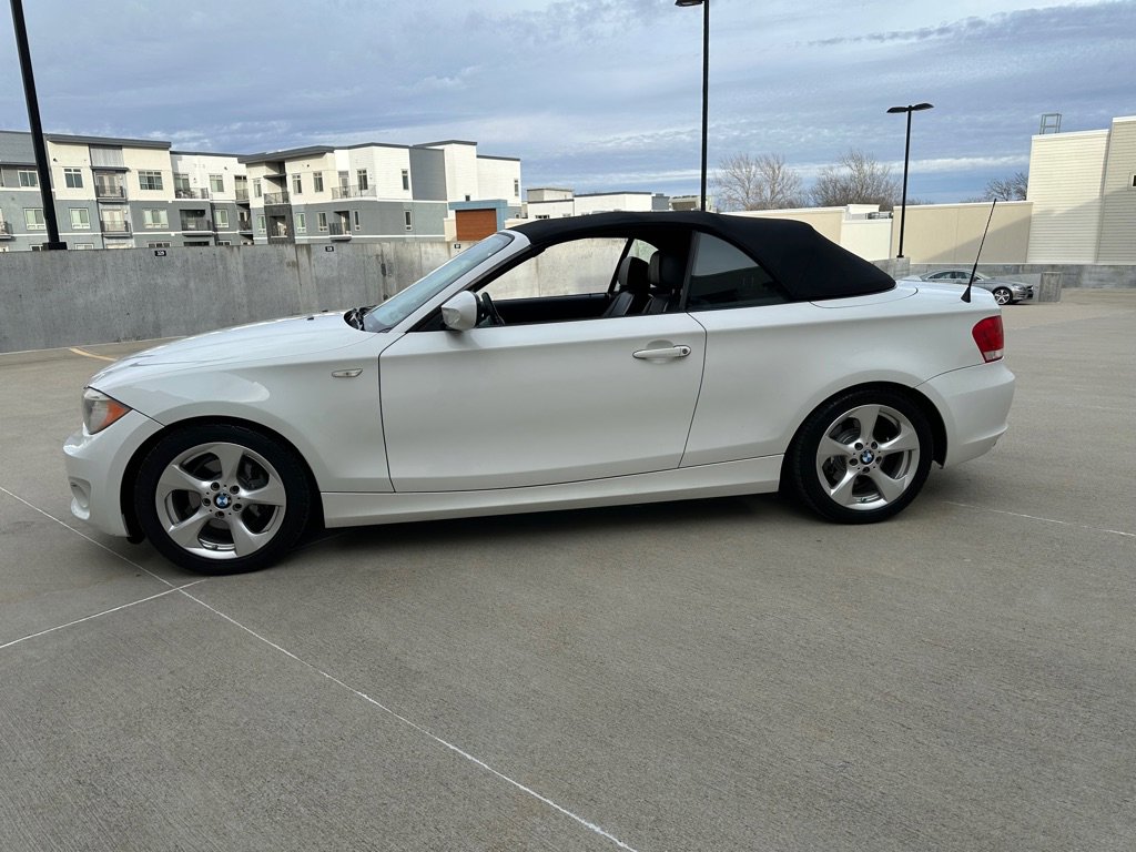 Used 2012 BMW 128i Convertible w/ Premium Pkg 2 image 4