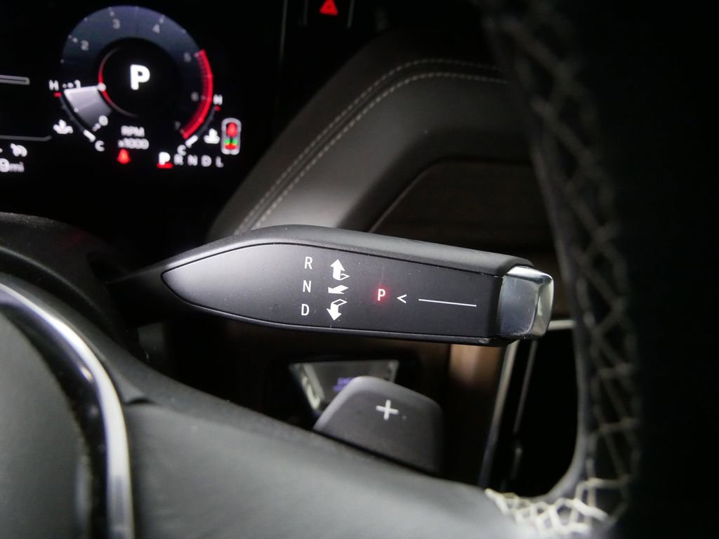 Used 2025 GMC Yukon Denali Ultimate AWD/4WD image 28