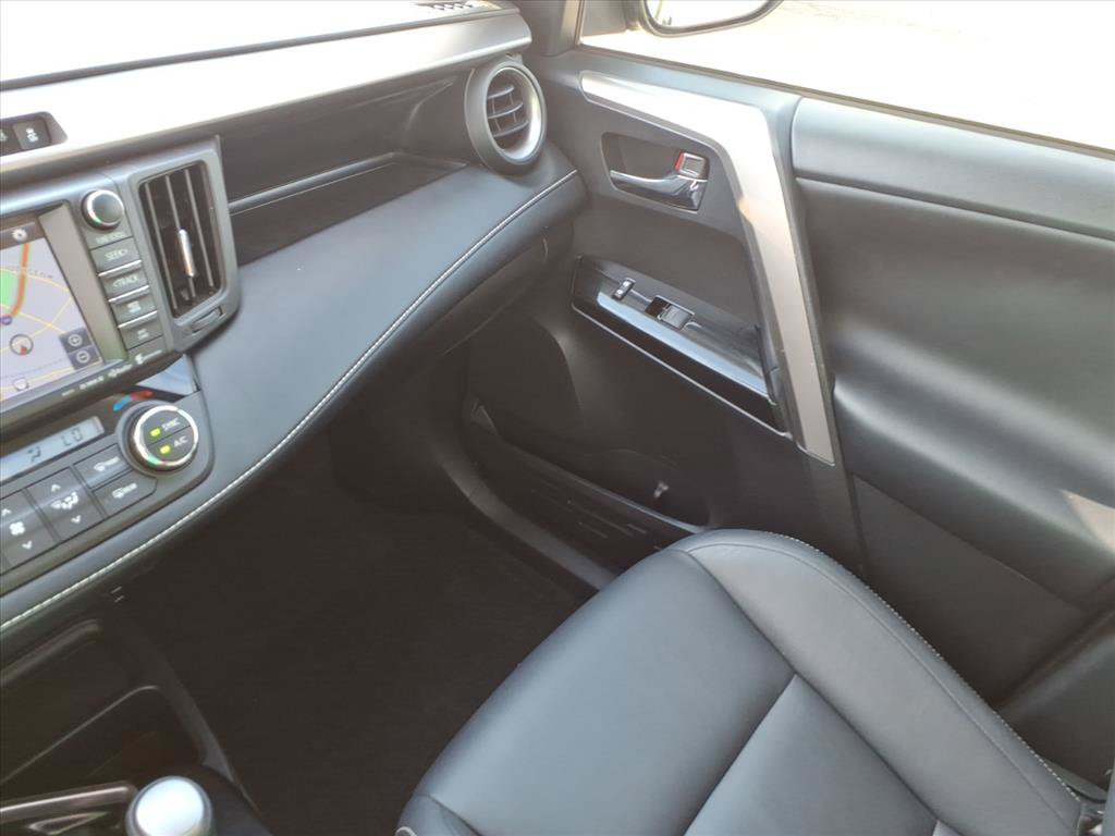 Used 2018 Toyota RAV4 Limited AWD/4WD image 34