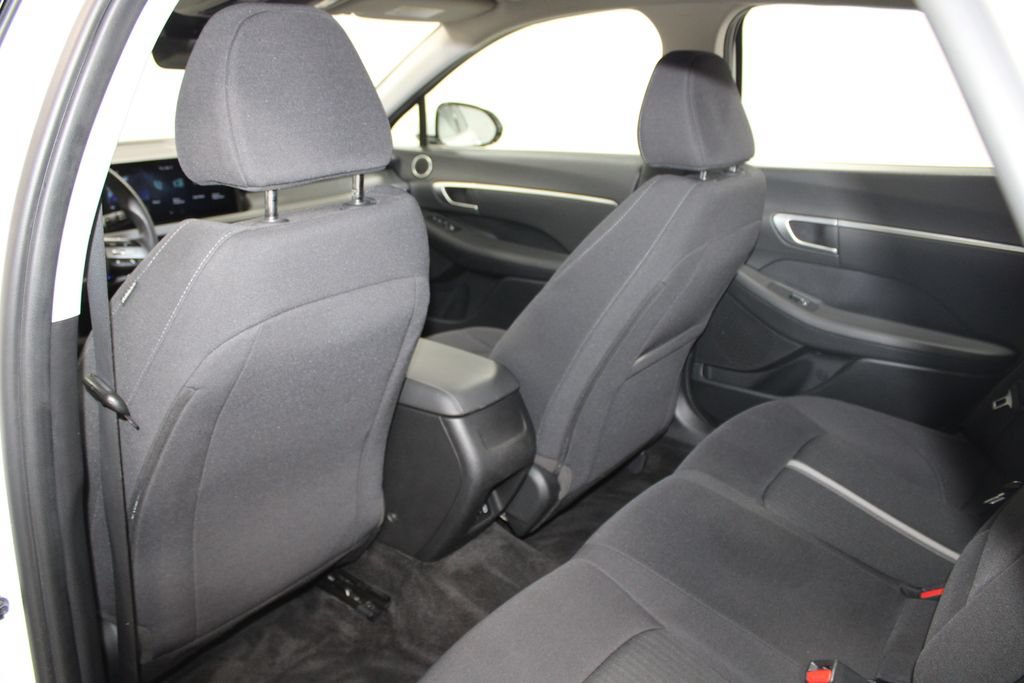 Used 2025 Hyundai Sonata SEL FWD image 19