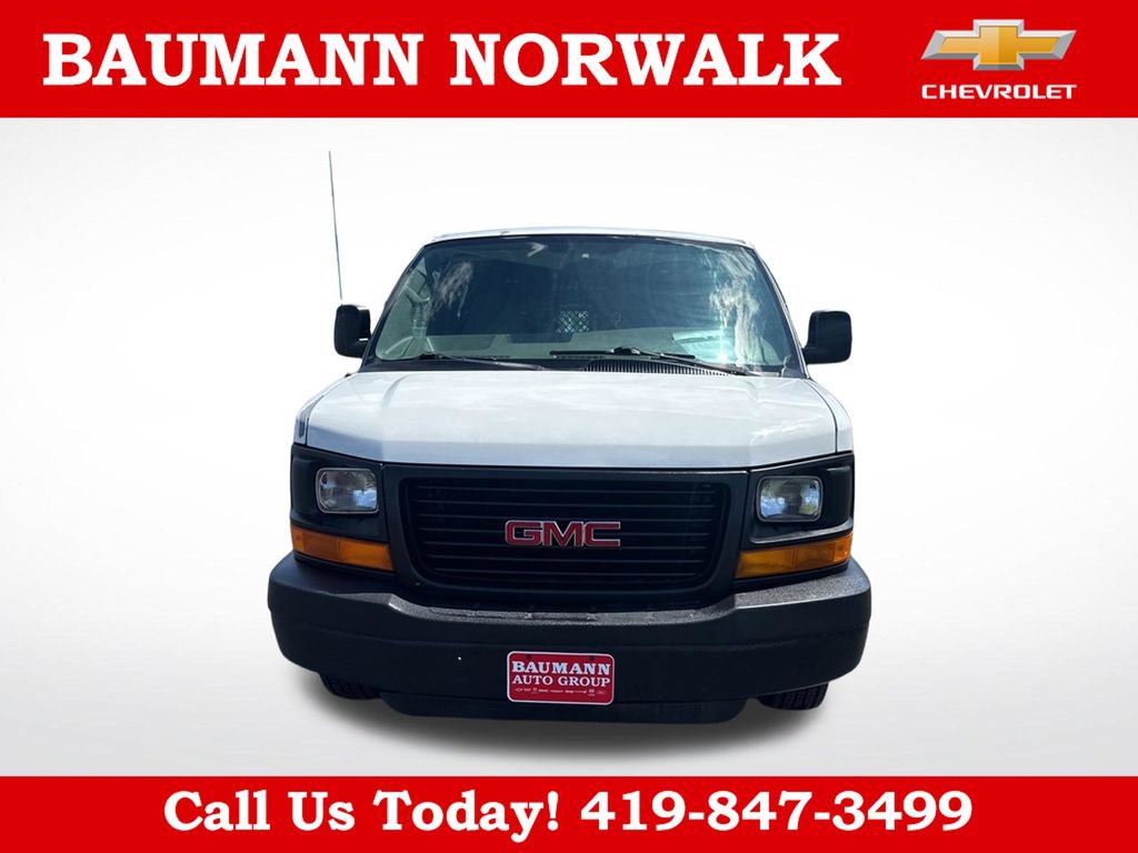 Used 2007 GMC Savana 2500 RWD image 3