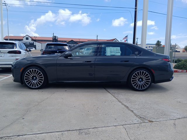 New 2026 BMW 760i xDrive w/ Executive Package AWD/4WD image 6