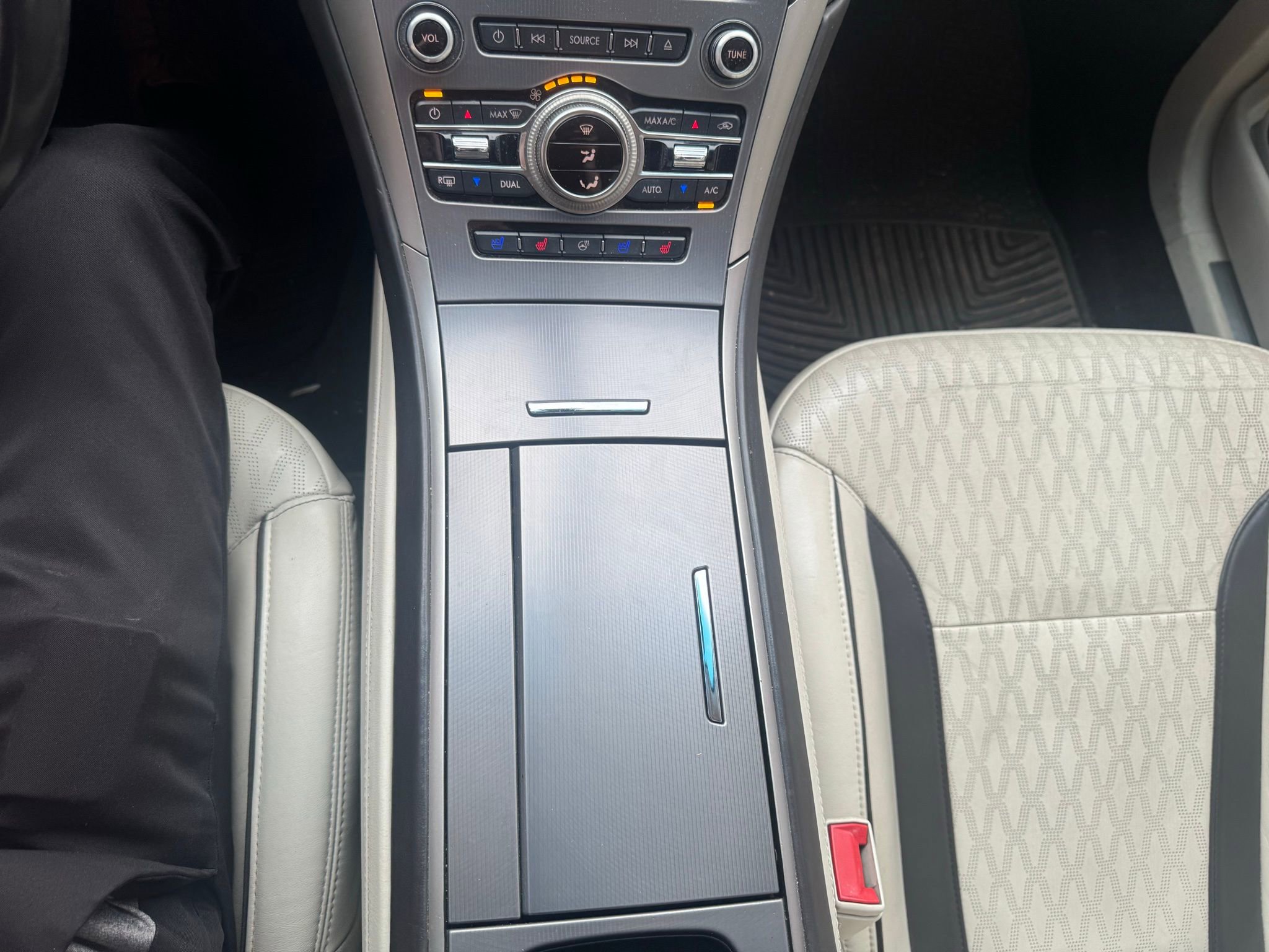 Used 2017 Lincoln MKZ Black Label w/ Technology Package image 14