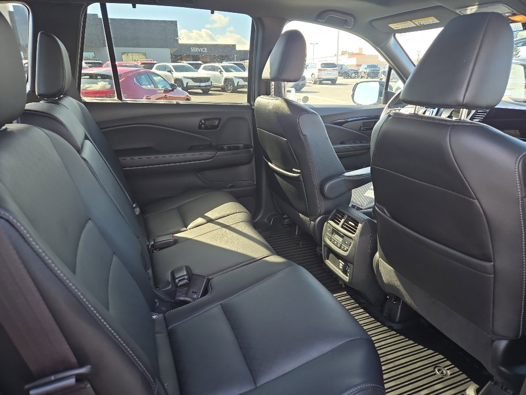 Used 2022 Honda Passport Elite image 17