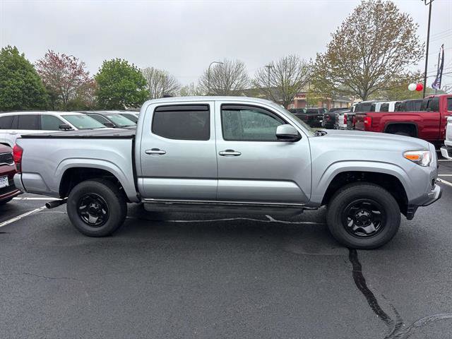 Used 2023 Toyota Tacoma SR AWD/4WD image 2