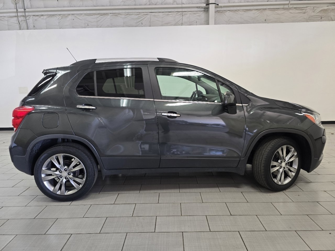 Used 2019 Chevrolet Trax LT w/ Driver Confidence Package image 14